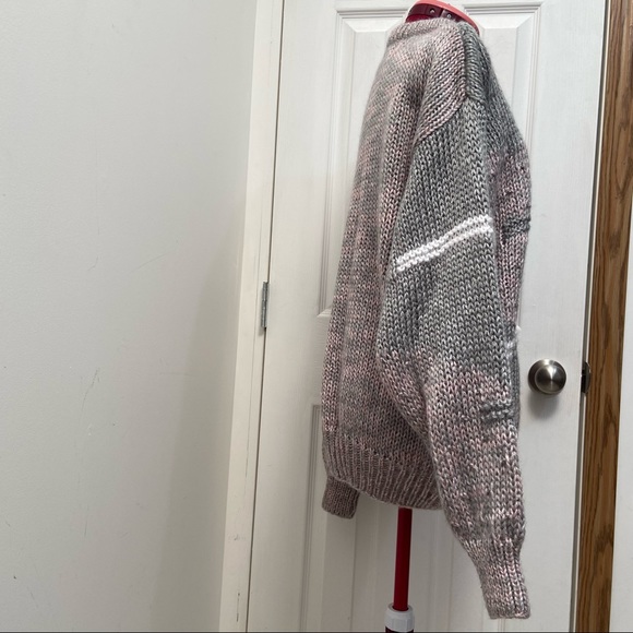 Club International women acrylic knitted pullover sweater. Size L. Pre-owned. - Picture 2 of 11